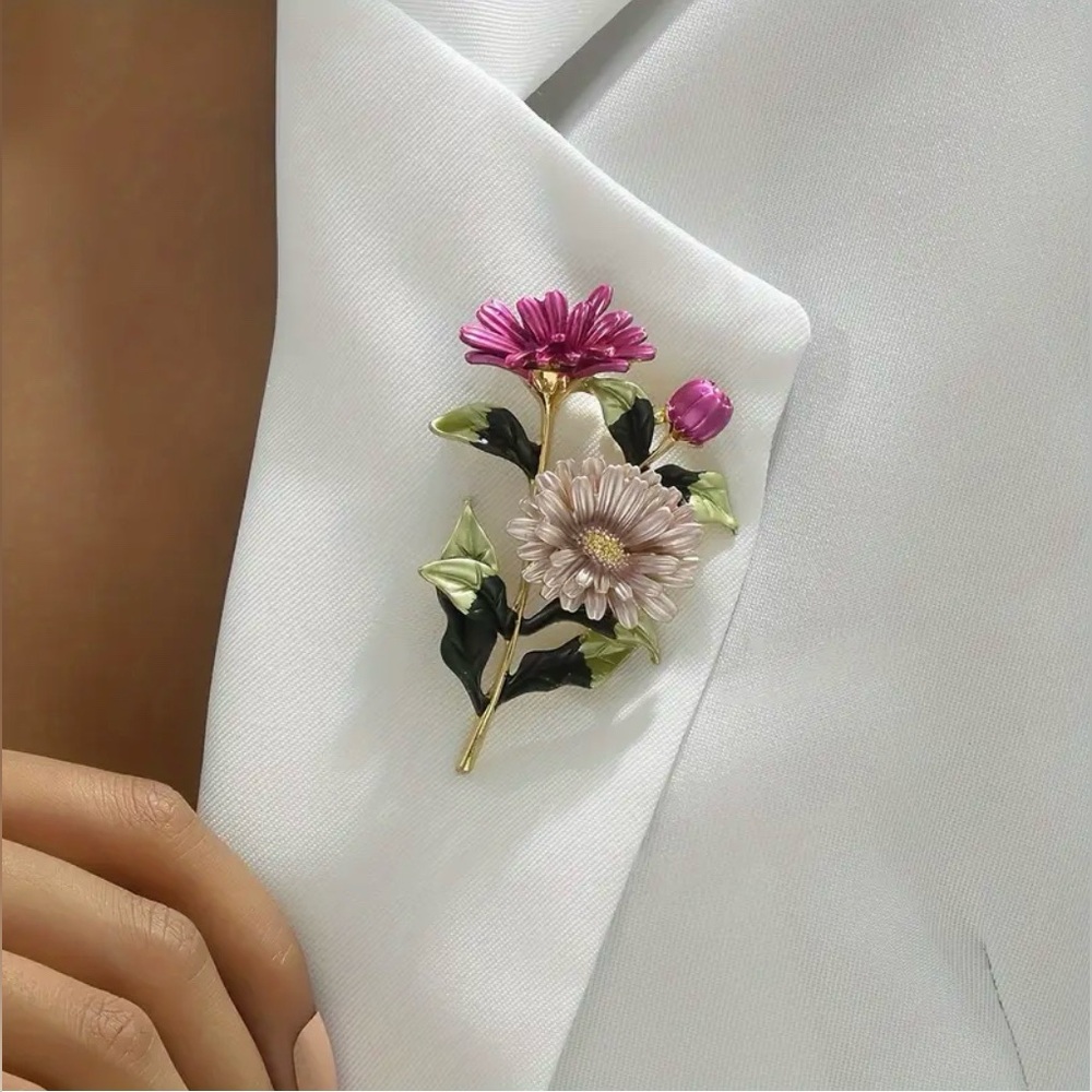 Floral Fashion Brooch Pin Modern New NWT
